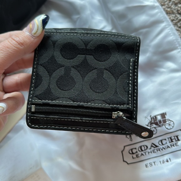 COACH SIGNATURE COLLECTION!!!! Purse and WALLET DUO! - Picture 16 of 17